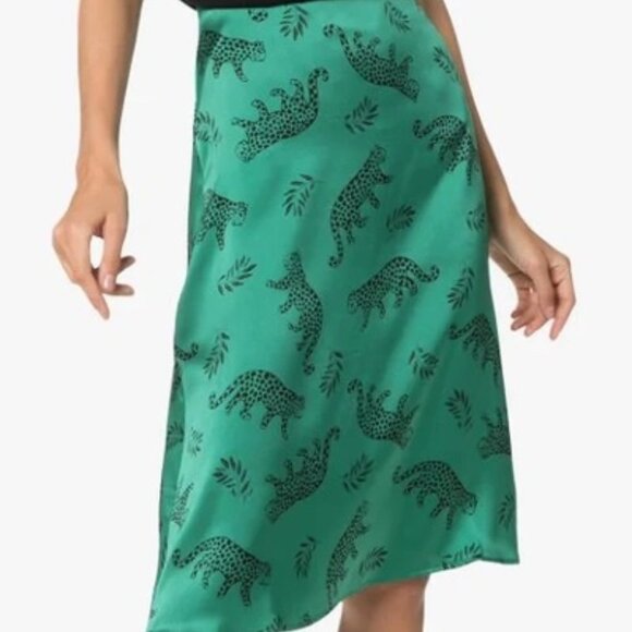 HVN Wiona Silk Skirt w/Tags Size 4